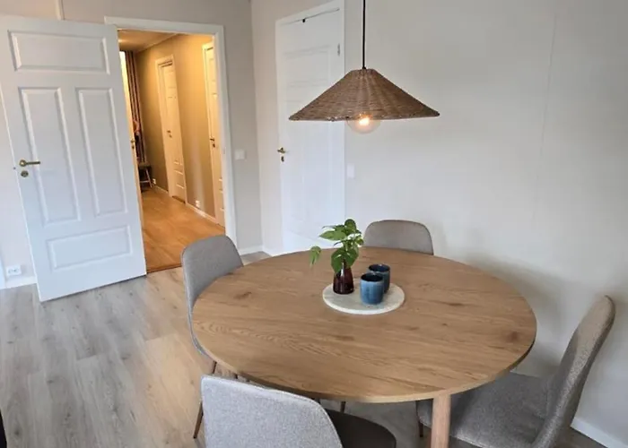 Comfortable And Renovated - Sunny Balcony, Central, Free Parking Apartamento *